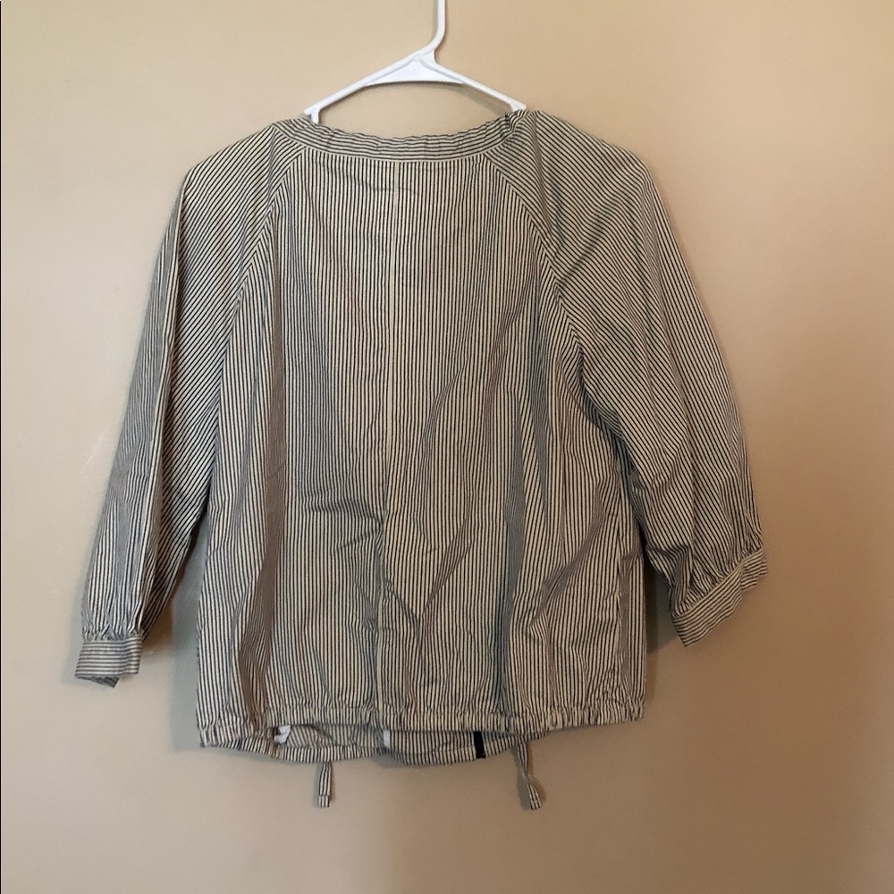 Gap Jacket - Picture 2 of 3